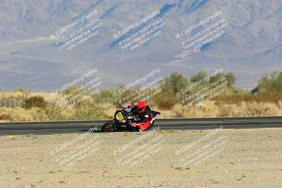 media/Dec-07-2024-CVMA (Sat) [[21c5f1ef85]]/Race 11-Amateur Supersport Open/